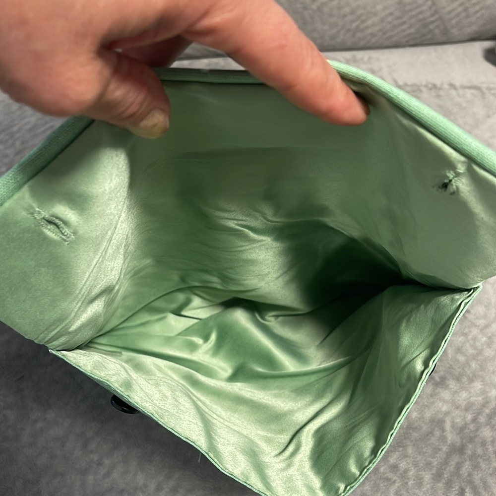 Gucci cosmetics bag - Picture 7 of 11
